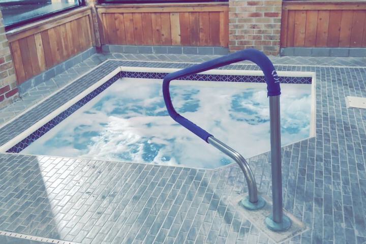 Pool 4 of 23