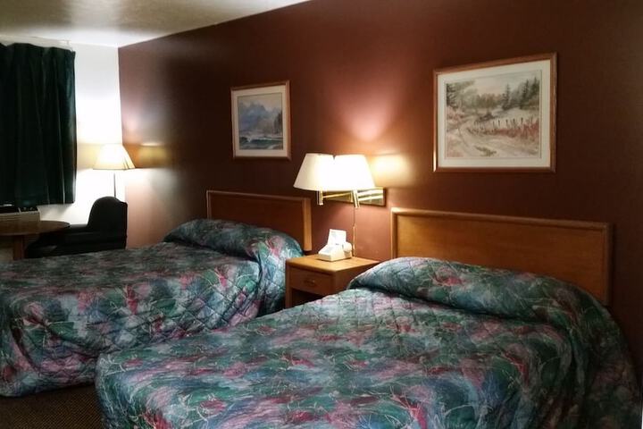 Room 5 of 11