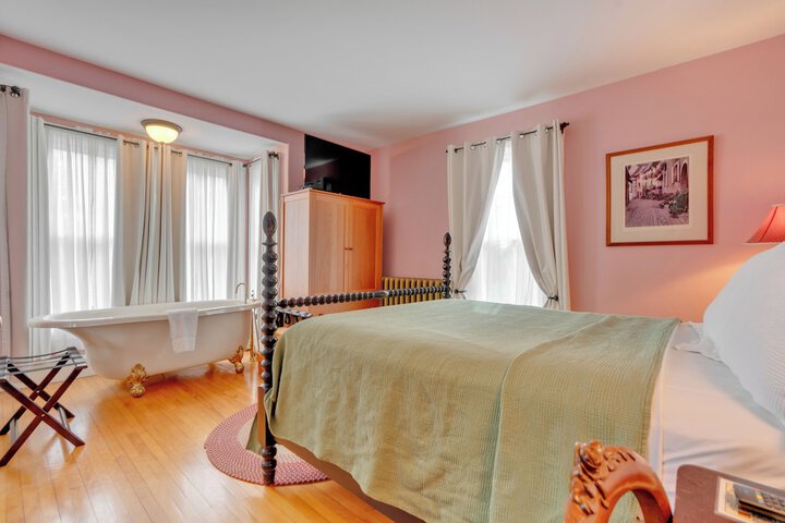 The James Place Inn B & B