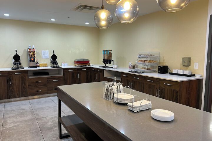 Comfort Inn & Suites Toledo North