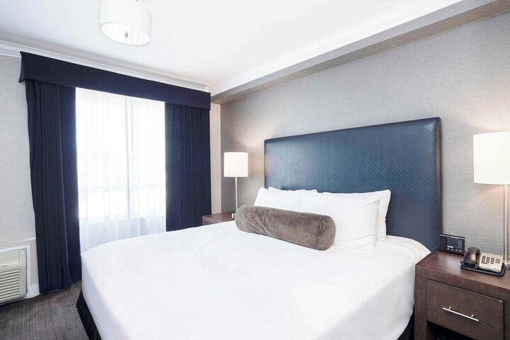 Sandman Signature Prince George Hotel