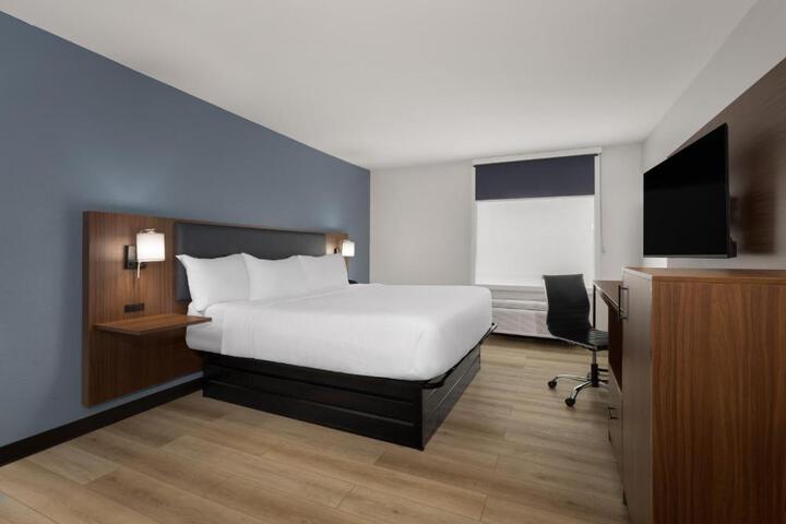 Wingate by Wyndham Dublin Near Claytor Lake State Park
