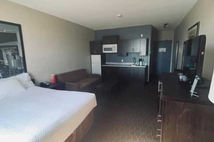 Room 43 of 65