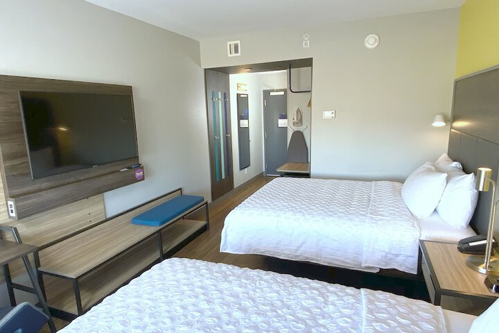 Room 26 of 42
