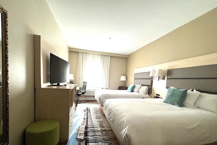 Room 22 of 40