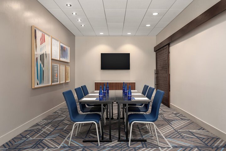 Holiday Inn Express Queensbury - Lake George Area by IHG