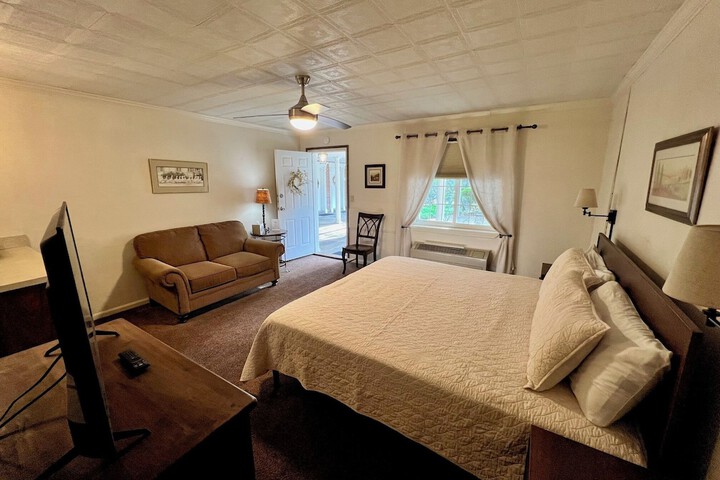 The Mount Vernon Inn