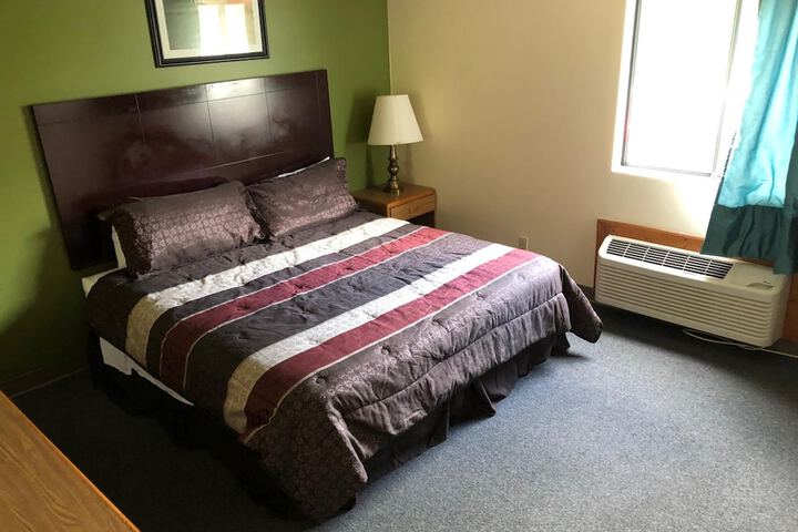 Room 34 of 47