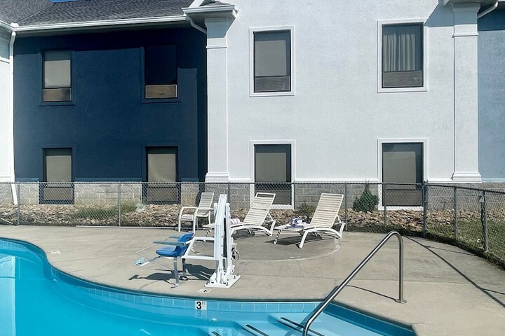 Grand Vista Hotel and Suites