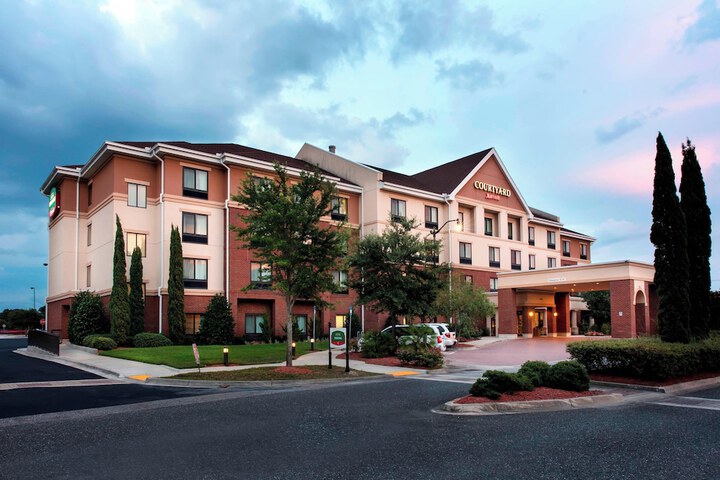 Hotel 2 of 35
