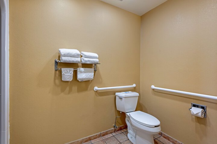 Room 13 of 41