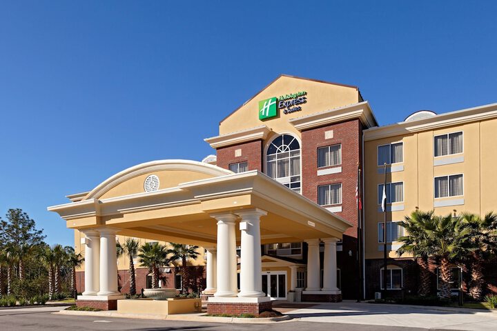 Hotel 2 of 42