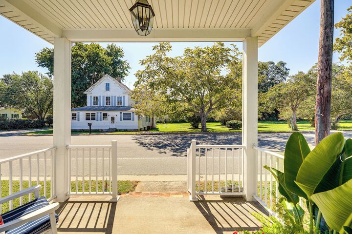 Home w / Fire Pit 1 Mi to Willis Wharf Boat Ramp!