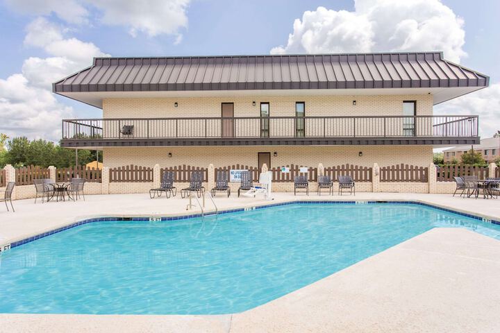 Pool 11 of 48