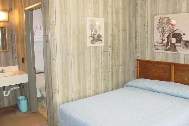 Room 34 of 95