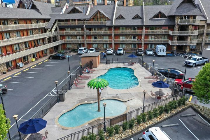 Pool 14 of 85