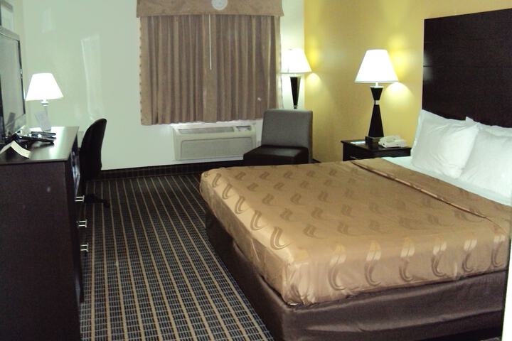 Quality Inn Carbondale University area