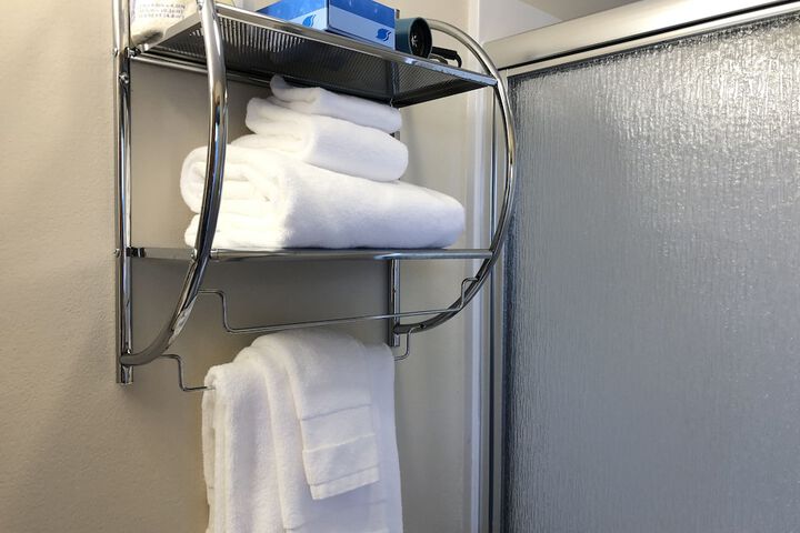 Room 107 of 259