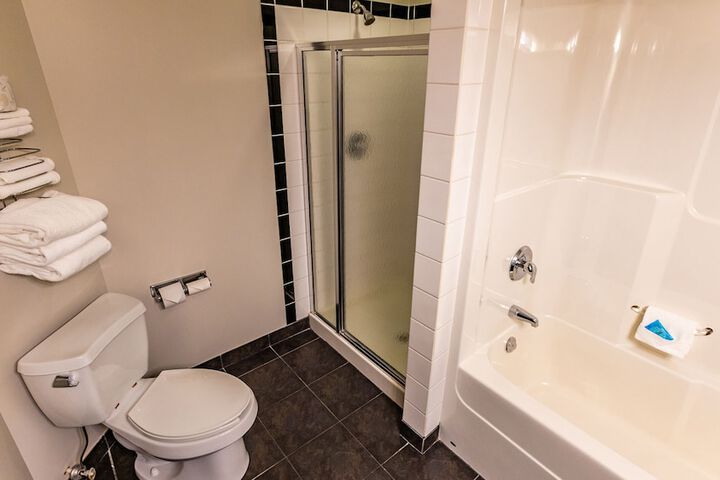 Room 11 of 29