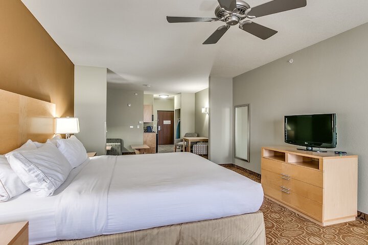 Room 17 of 44
