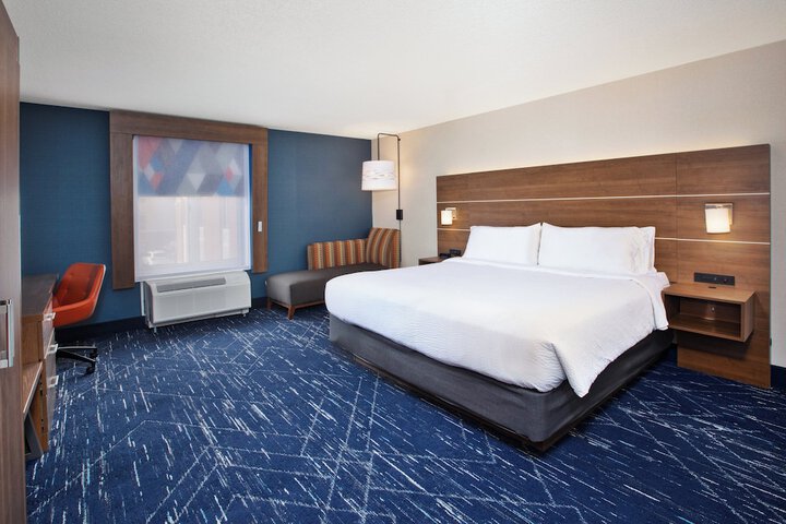Holiday Inn Express Hotel & Suites Auburn Hills by IHG