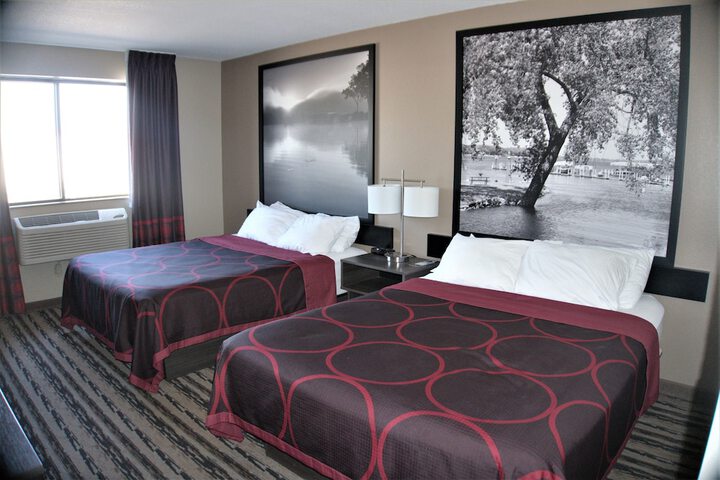 Room 14 of 36