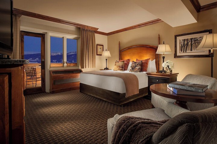 Room 27 of 48
