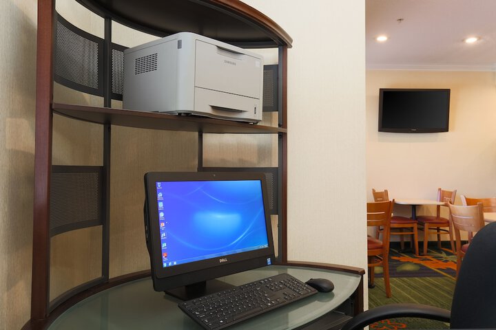 Business Center 37 of 37
