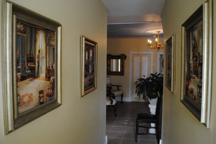 Ballroom/Hall 37 of 41