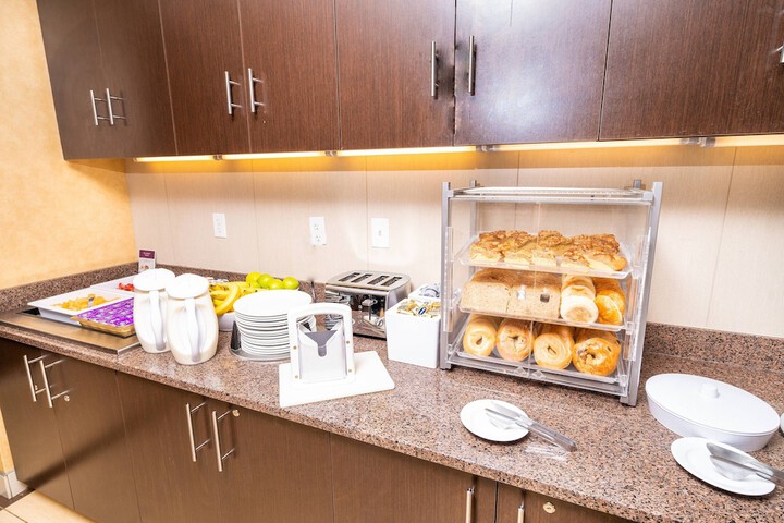 Breakfast/Coffee Service 27 of 29