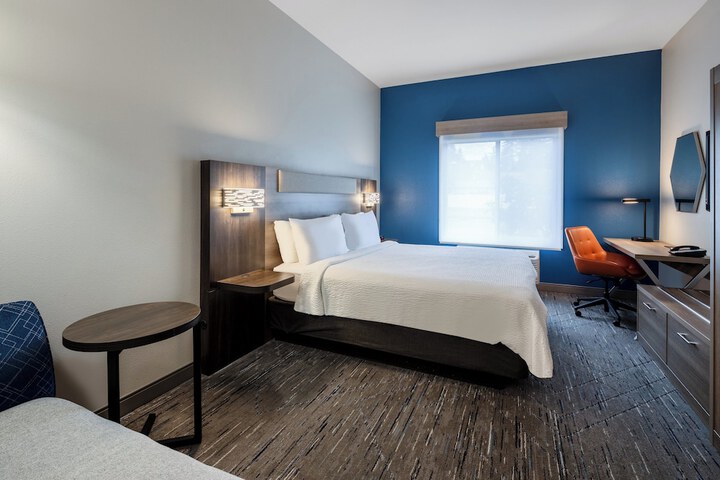 Room 47 of 64