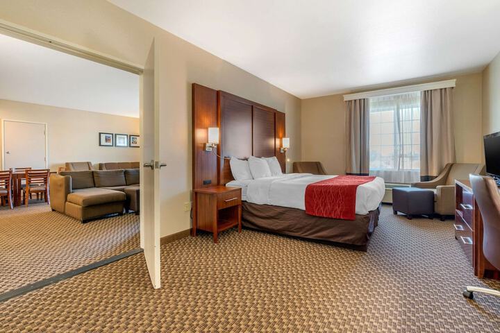 Room 45 of 73