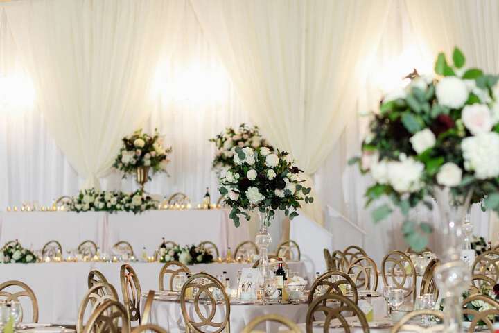 Ballroom/Hall 87 of 100