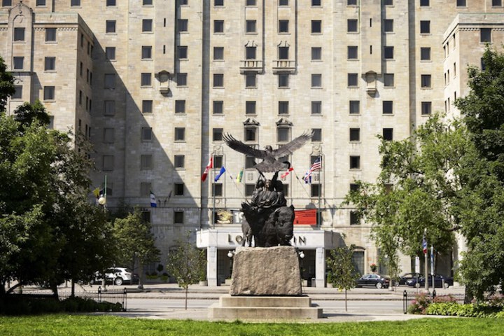 Lord Elgin Hotel