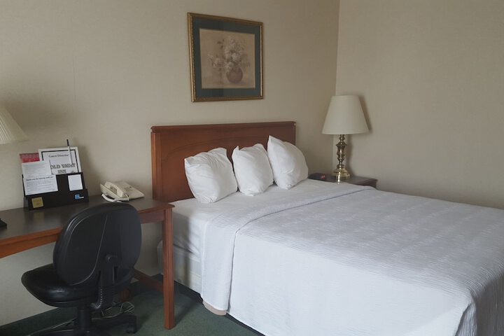 Gold Vault Inn