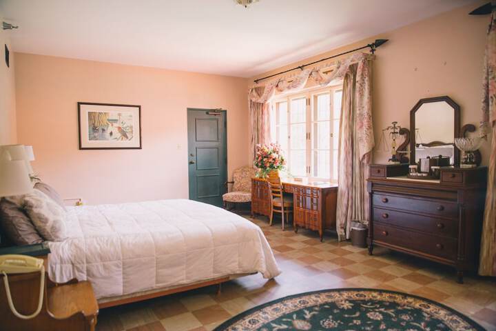 Room 19 of 52