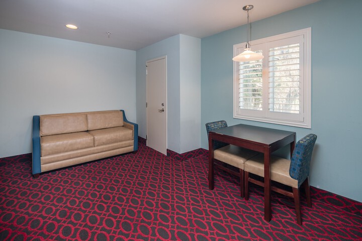 Room 39 of 62