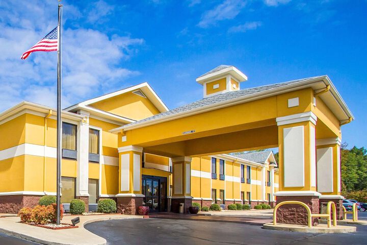 Hotel 2 of 44