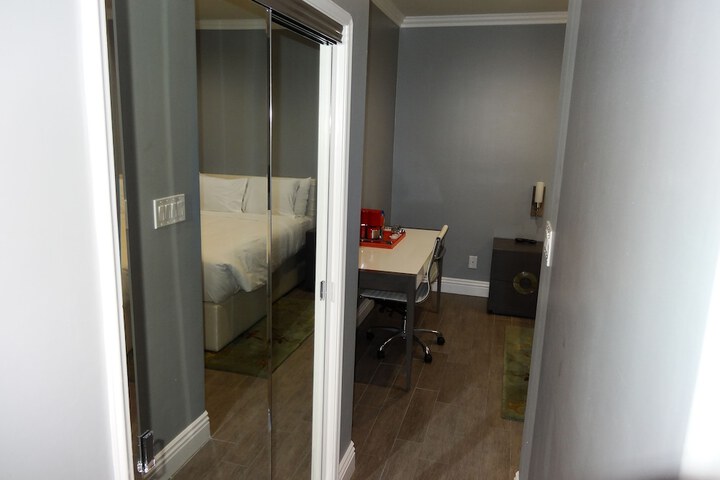 Room 22 of 67
