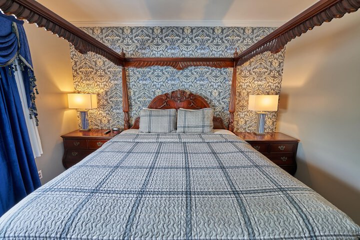 Room 11 of 53