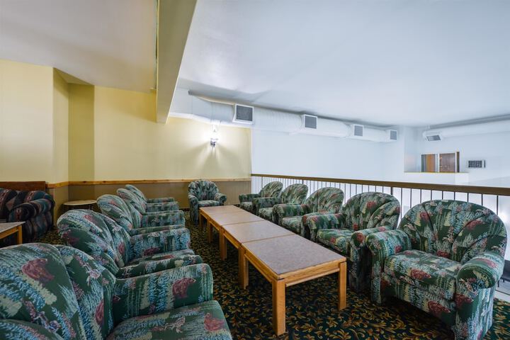 Hotel Interior 11 of 39