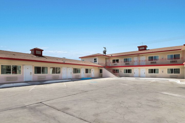 Hotel 4 of 30