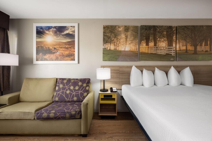 Days Inn by Wyndham Anderson