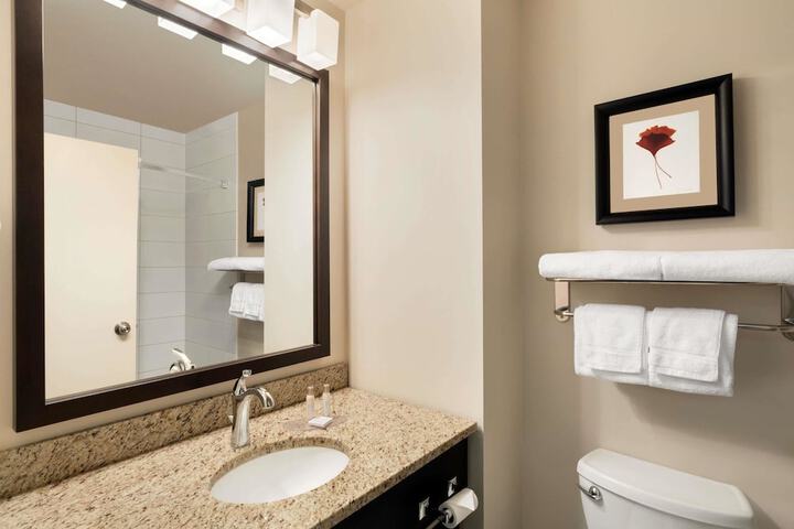 Travelodge by Wyndham Weyburn