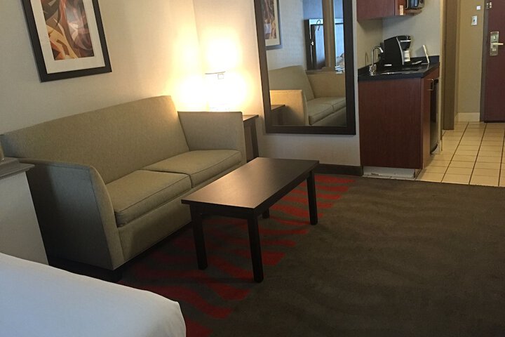 Room 8 of 31