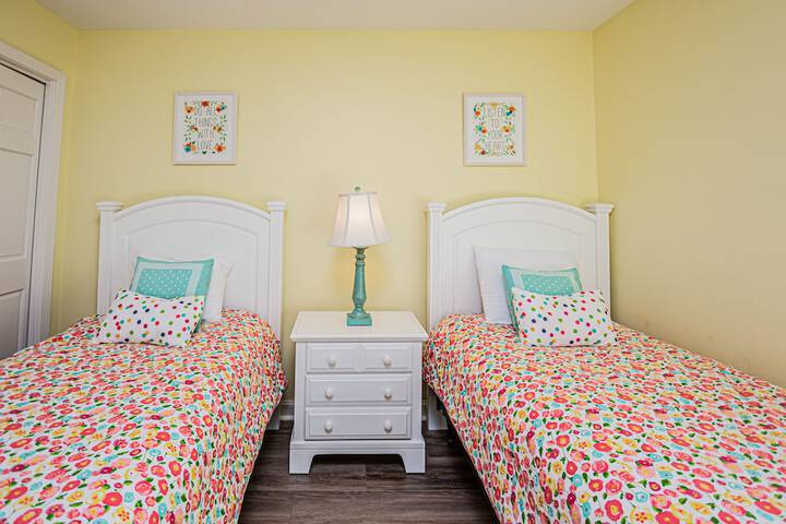 Room 18 of 33