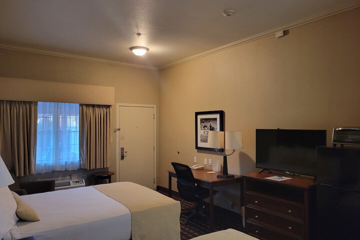 Room 30 of 54