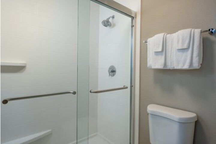 Room 103 of 245