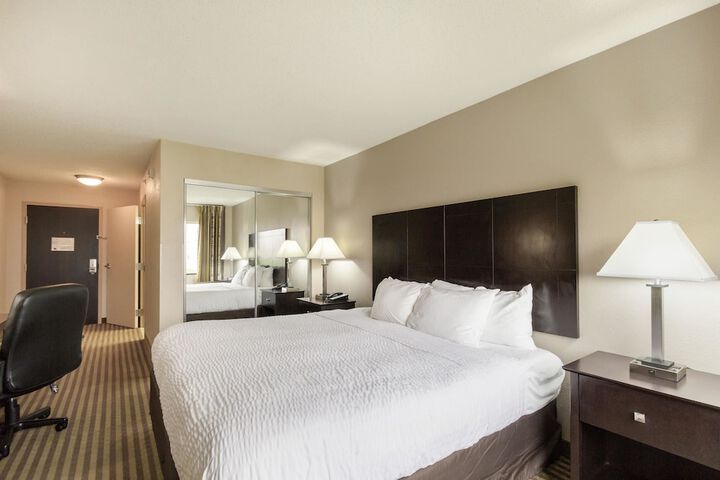 Room 20 of 34