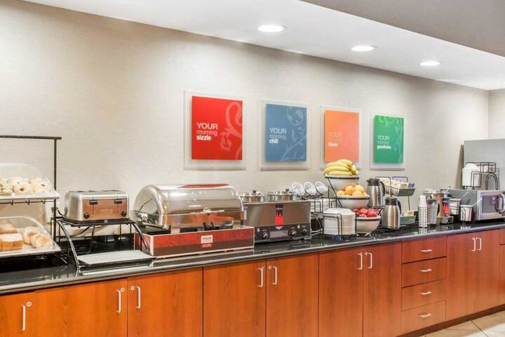 Breakfast/Coffee Service 27 of 31